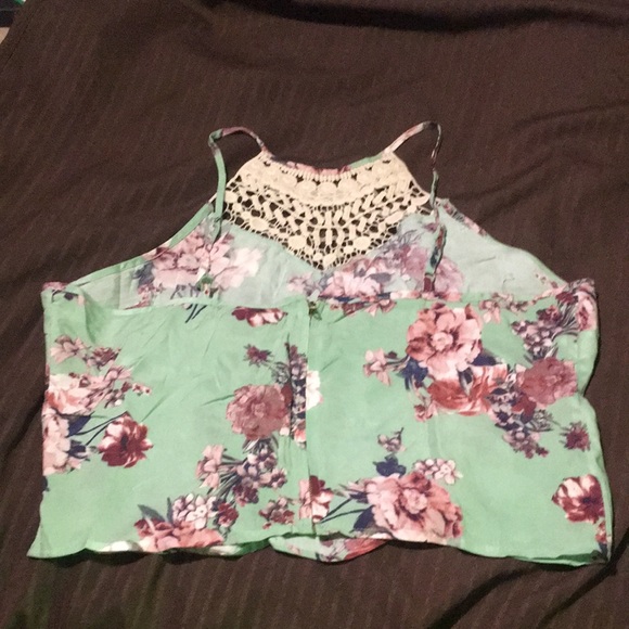 Flower & crotchet zip back crop top - Picture 2 of 2